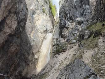 Pile Waterfall - Val d’Oten 1