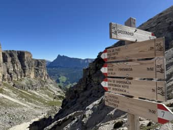 Sassongher: la vetta che abbraccia le Dolomiti 3