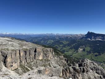Sassongher: la vetta che abbraccia le Dolomiti 2